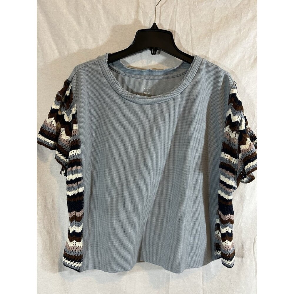 Cleo & Wolf Women's XL Blue Blouse w/ Crochet Sleeves & Sides